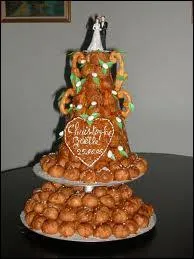 Comment appelle-t-on les grand gteaux de mariage ?