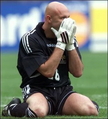 Dans quels clubs Fabien Barthez a-t-il jou ?