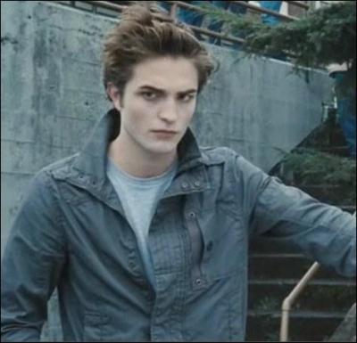Qui incarne le jeune vampire Edward Cullen ?
