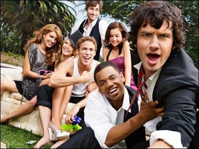 Ces personnes jouent dans quelle s�rie ?