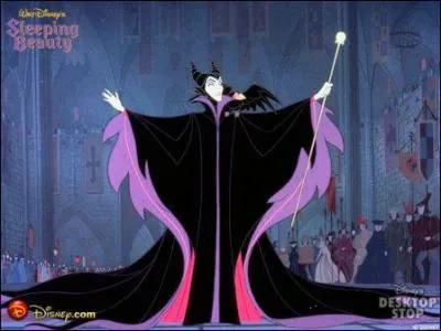 Comment s'appelle la terrifiante fe du mal , toujours accompagne de son corbeau noir, qui a jet un mauvais sort  la princesse Aurore ?