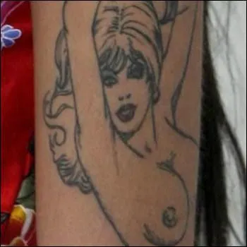  qui appartient ce tatoo ?