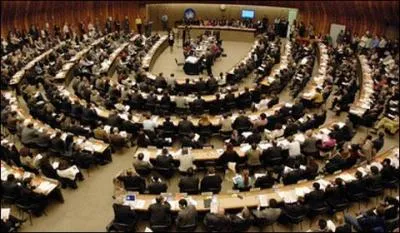 Comment appelle t-on le principe dmocratique dfendu par la France lors de l'affaire de l'intervention amricaine en Irak et qui consiste  ne pas laisser une seule puissance dcider des affaires du monde ?