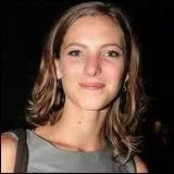 Estelle Cantorel est... ?