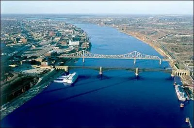 Quel grand fleuve traverse la Nouvelle-Orléans ?