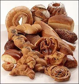 Quelle viennoiserie désigne familièrement un ventre bedonnant ?