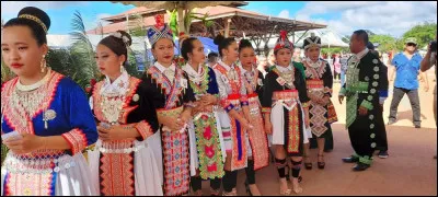 Qui sont les ' Hmongs' ?