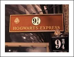 Quel est le numro inscrit sur le Poudlard Express ?