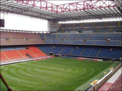 Quel est le nom du stade du Milan AC ?