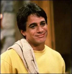 Quel tait le mtier de Tony dans 'Madame est servie' ?