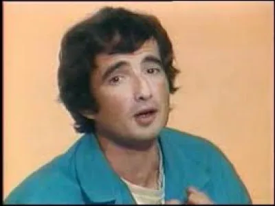 ''Il a l'sourire facile même pour les imbéciles / Il s'amuse bien, il tombe jamais dans les pièges / Y s'laisse pas étourdir par les néons des manèges''