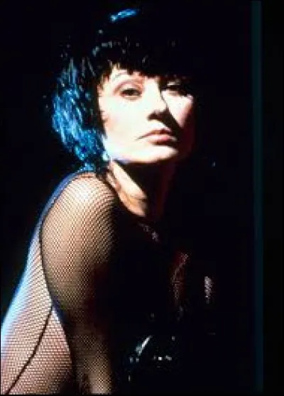 '' ------------, ------------ ! Oh tiens le bien / Affolé, affolant / Il glisse comme un gant / Pas de limite au goût de l'after-beat / Reste allongé, je vais te rallumer''