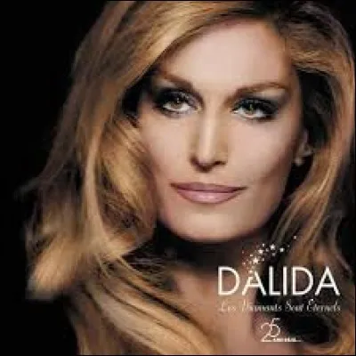 ''-------------- ? C'est toi là-bas dans le noir ? Attends, laisse-moi te regarder / Mais tu pleures ! Tu pleures -------------- ? ''