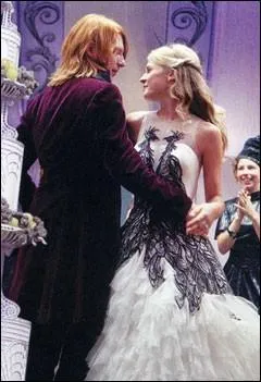 Avec qui Fleur Delacour se marie-t-elle ?