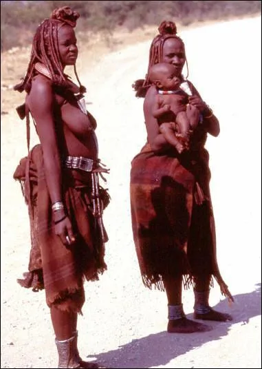 Dans quel pays vivent les Himbas, galement appels Hommes rouges ?