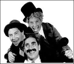Et pour terminer , le plus clbre trio de clowns du cinma :