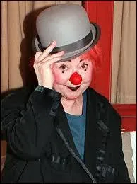 Franaise, premire femme  jouer l'Auguste :