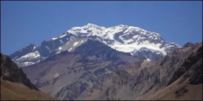 Dans quel pays se trouve l'Aconcagua (6959 m), point culminant de l'Amérique ?