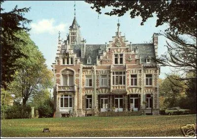 Ce chteau se nomme 'Chteau de Liedts'. Ce chteau est chteau de :