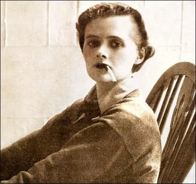 Cette romancière britannique a écrit ''Rebecca'' dont Hitchcock a tiré un célèbre film.