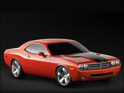 ____ avons une belle voiture rouge.