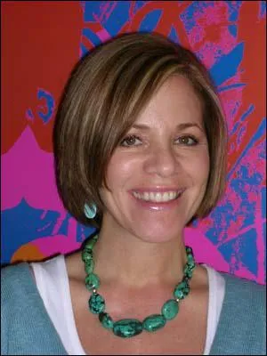 Quelle est cette auteure ?