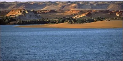 Ce pays africain a le nom d'un lac. Lequel est-ce ?