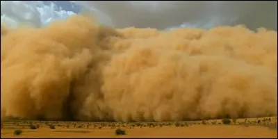 Comment appelle-t-on le vent chaud et sec qui souffle au Sahara ?