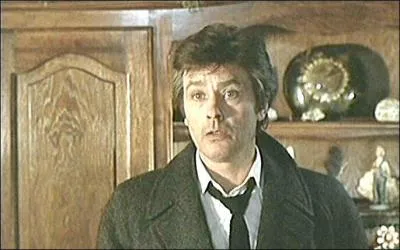 ' Moi ... Alain Delon ... sur cette photo , j'ai : '