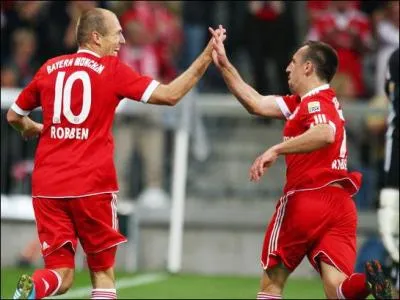 Quel est le surnom de Robben et de Ribry ?