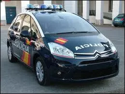 Un Citron C4 picasso de la police en...