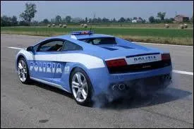 La Lamborghini Gallardo de la police...
