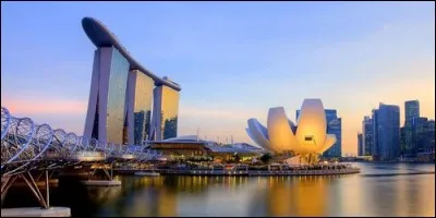 Laquelle de ces villes est aussi un État d'Asie du sud-est ?