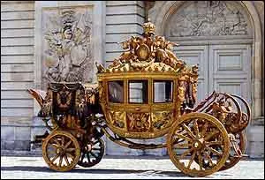 _______________, on se d�pla�ait en carrosse.
