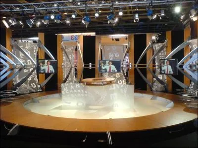 Qui n'a jamais présenté "Sept à huit" ?