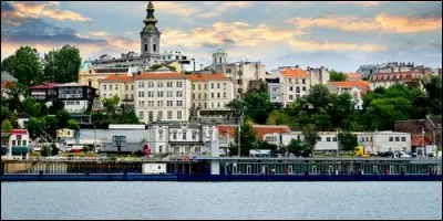 De quel pays Belgrade est-elle la capitale ?