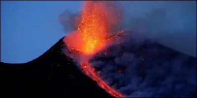 Quel est le plus grand volcan en activité d'Europe ?