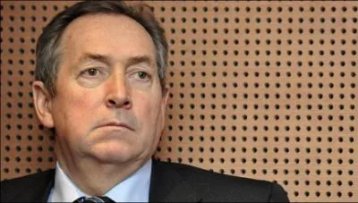 Quel est cet entraineur ?