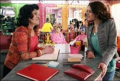 Quel rle joue Biyouna dans Acha ?