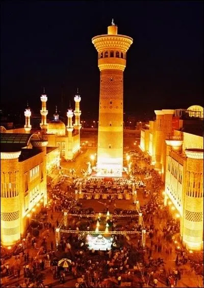 Quelle ville du Nord-Ouest de la Chine, sur l'ancienne route de la soie, est la plus continentale du monde ( 2500km de la mer) ?