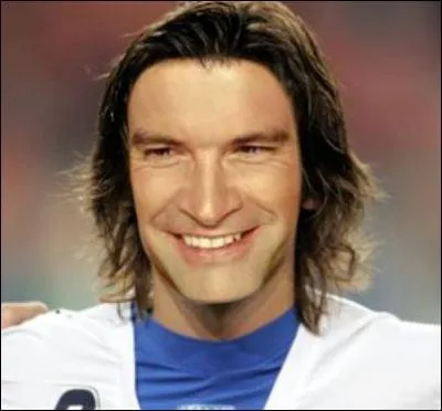 ... . . ainsi que ce :