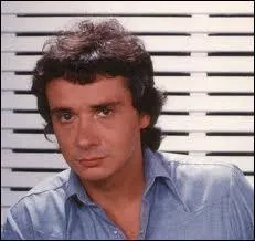 Quel fut le premier album de Sardou ?