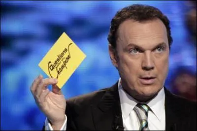 L'animateur de la tlvision.