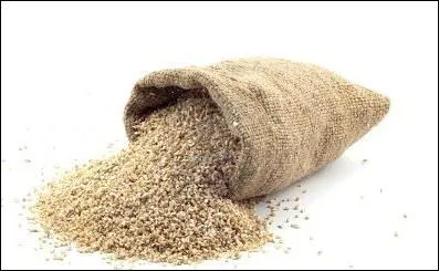 Le sac tait rempli de ______ de bl.