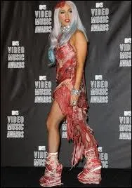 Qui est cette chanteuse ?