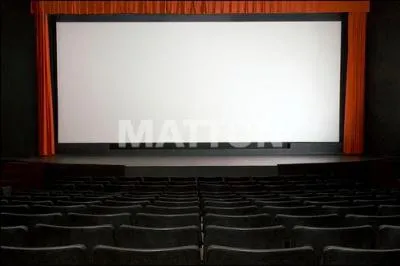 Dans l'ouest, � Nantes, combien de films un habitant voit-il en moyenne par an ?