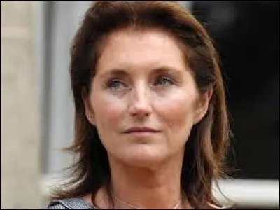 Comment a-t-il rencontré Cécilia (qui deviendra sa femme ensuite) ?