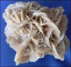 Quel est le principal Minral de la rose des sables ?