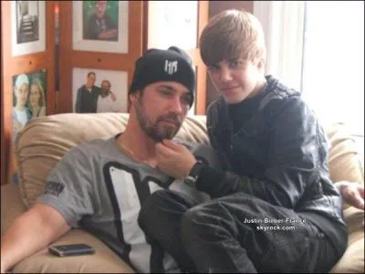 Comment s'appelle son pre ?