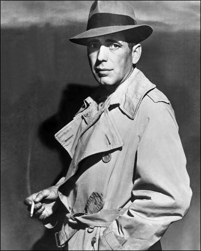 Humphrey Bogart, grand ''priv'' du cinma noir hollywoodien n'a jamais interprt le rle :